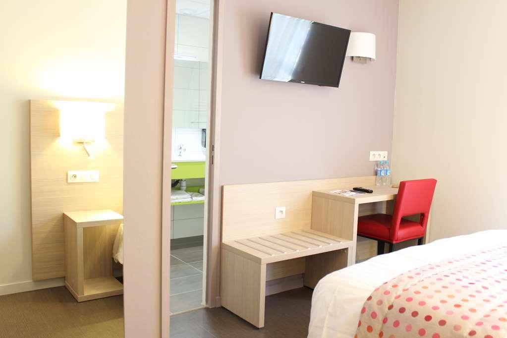 Brit Hotel Brive La Gaillarde - Restaurant La Limousine Malemort Room photo